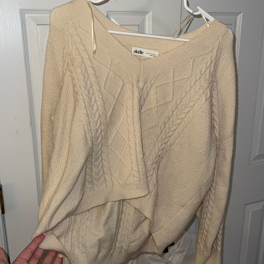 Beige/cream Elodie sweater. Size xl